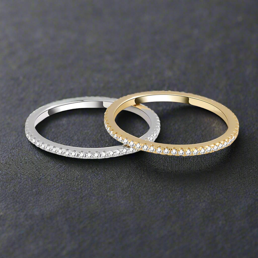 Finest Précieuse™ Pavé Band