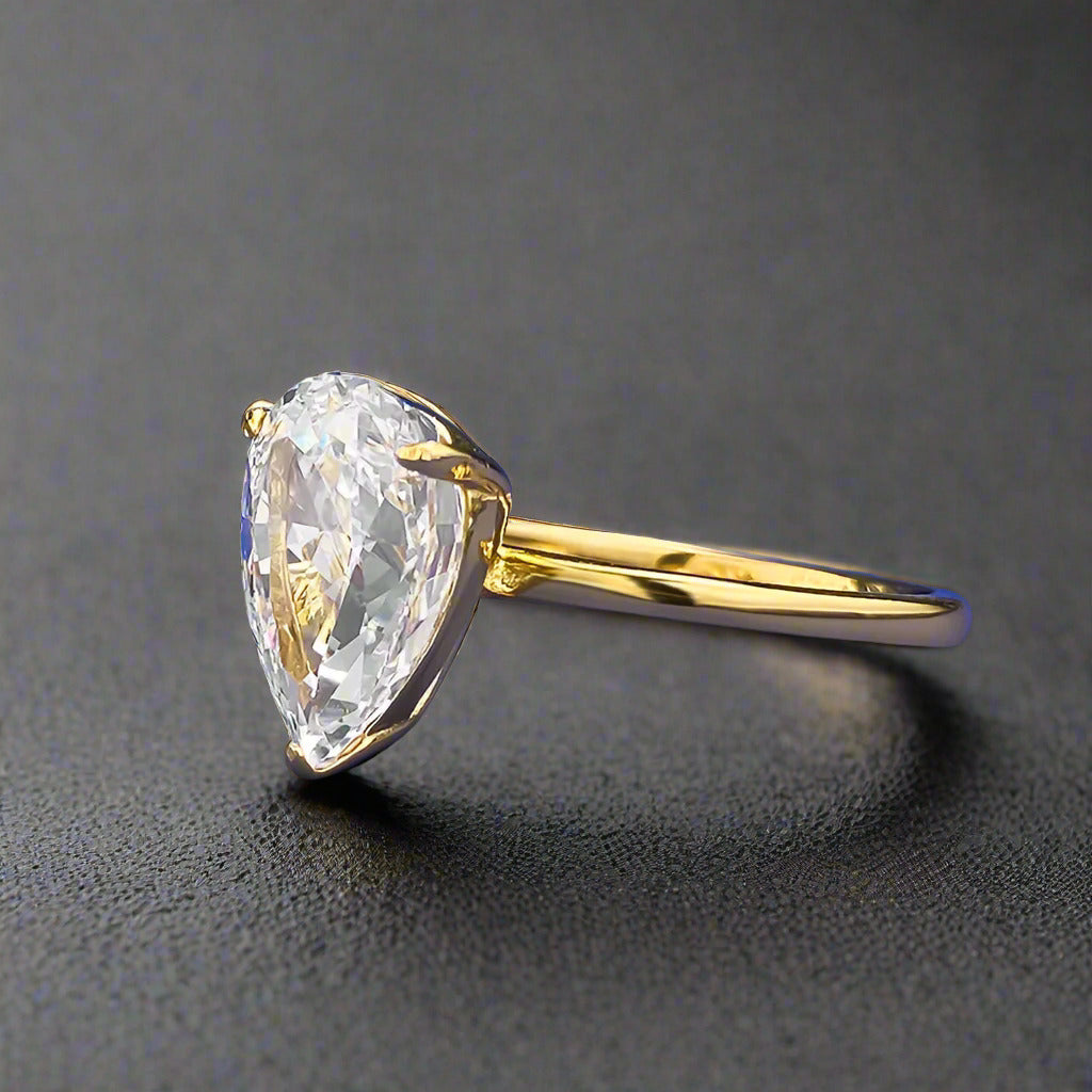 2.70 Pear Raffiné™ Setting